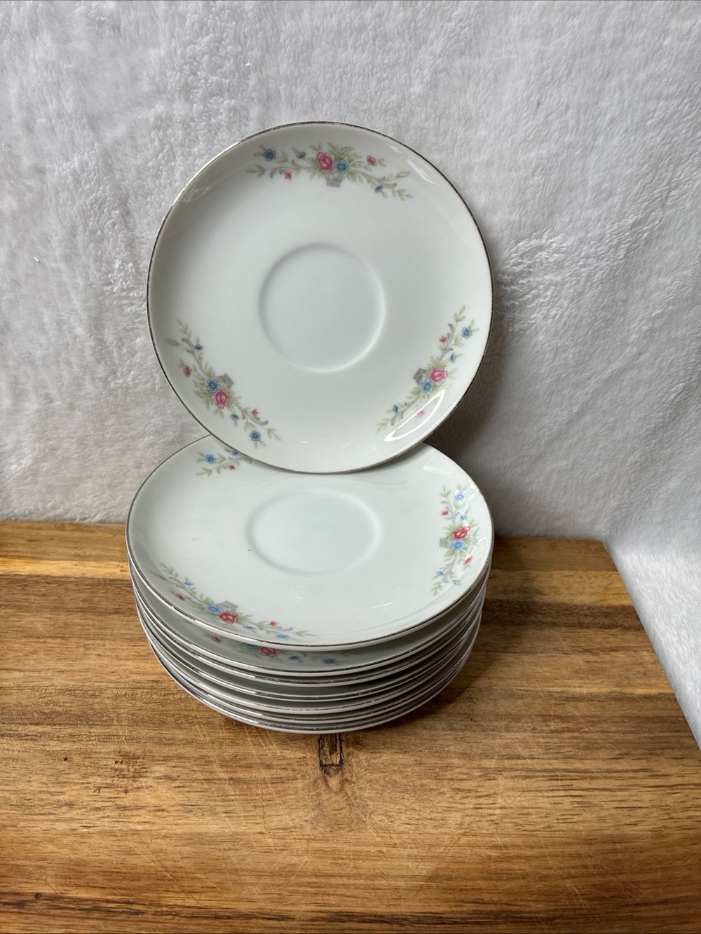 Florenteen Fine China Fantasia
Saucers Set of 8